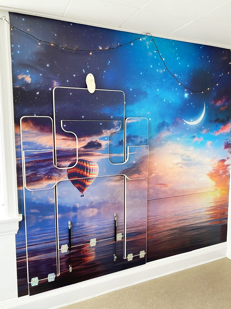 vaeghaengt bord aftenhimmel